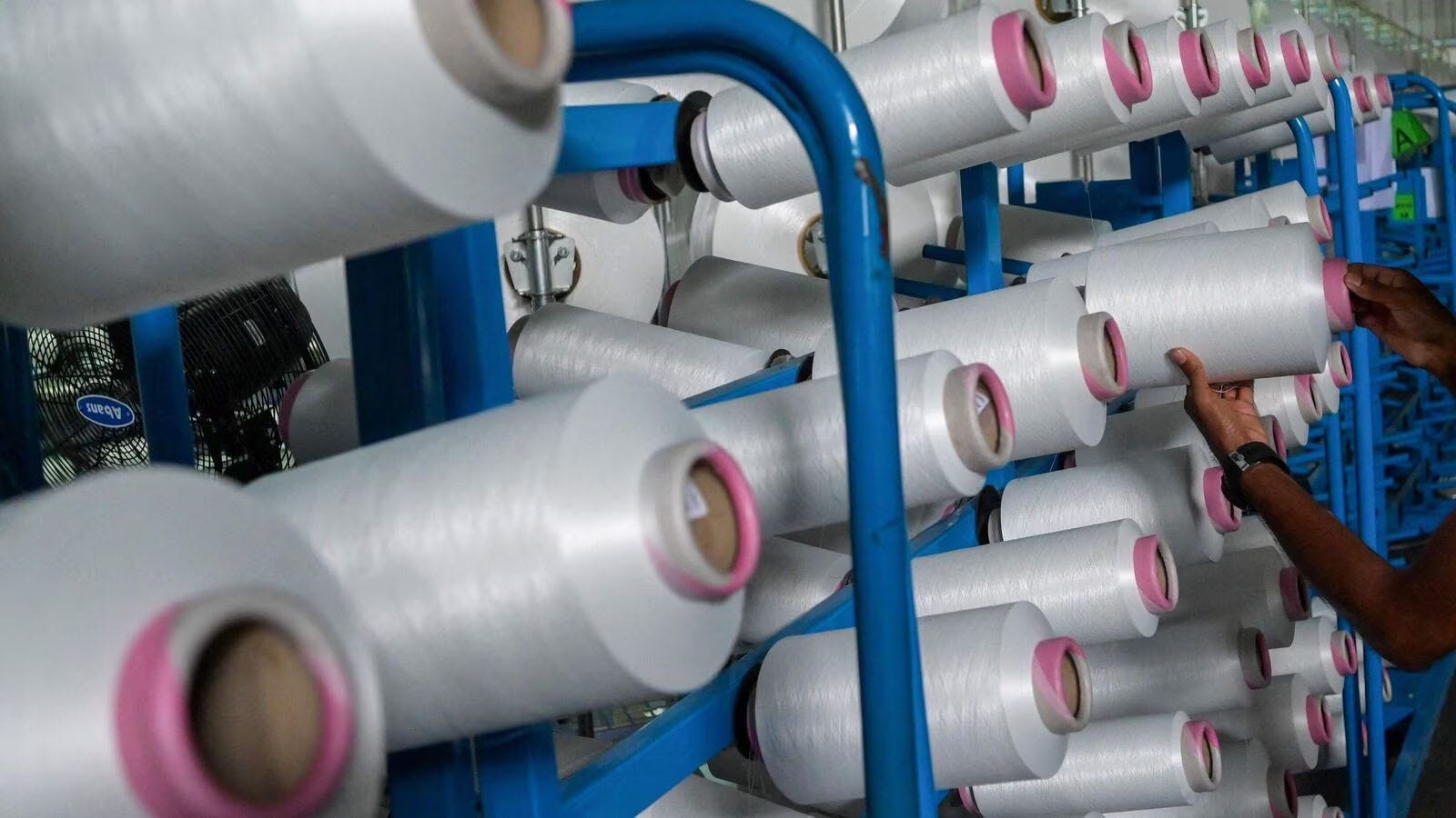 India’s cotton yarn exports rise despite China slump.