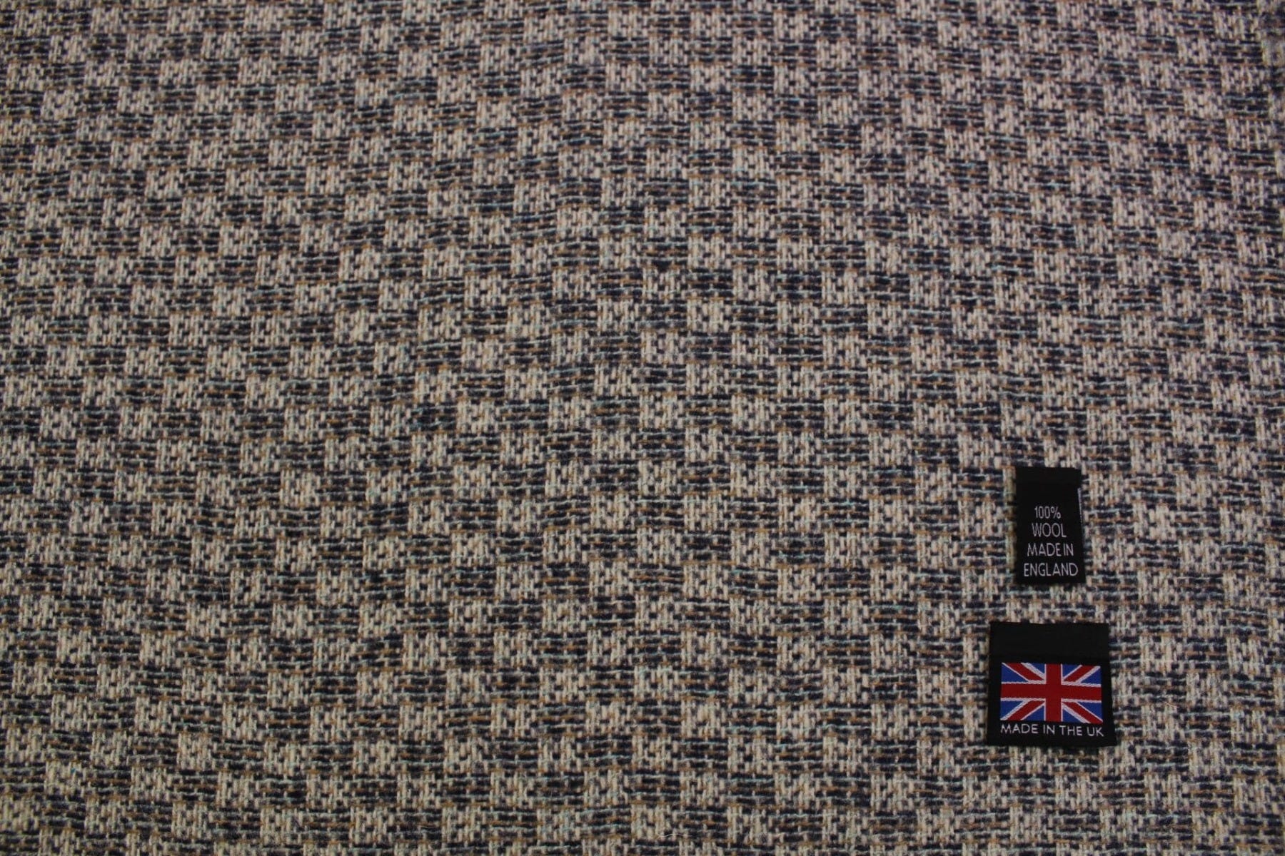 January_9_Trends-wool_fabrics_trends_for_Spring-Summer_2025_by_WGSN-5